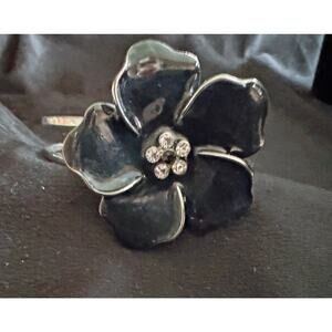 Silver Tone Hinged Cuff Bracelet Large Black Enamel Flower Rhinestone B046